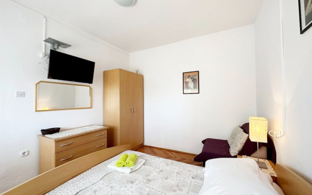 Apartments Kaza