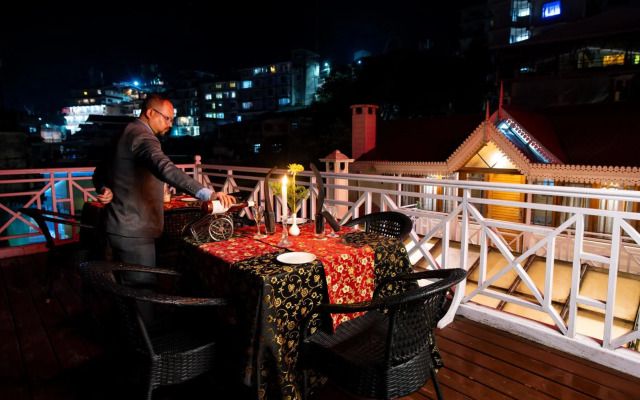 Viceroy Hotel