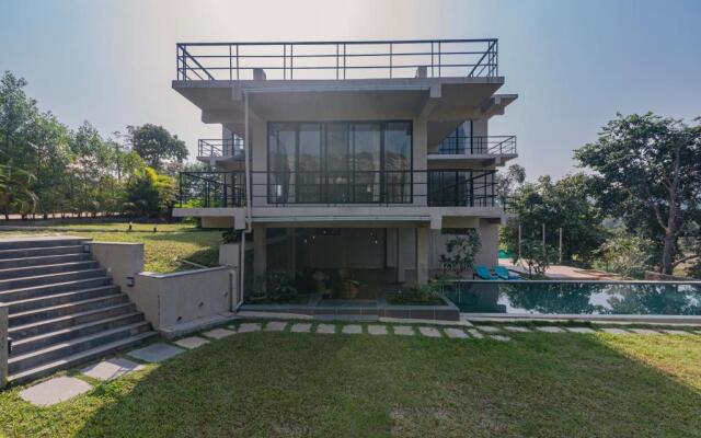 SaffronStays Mountain Aer, Karjat
