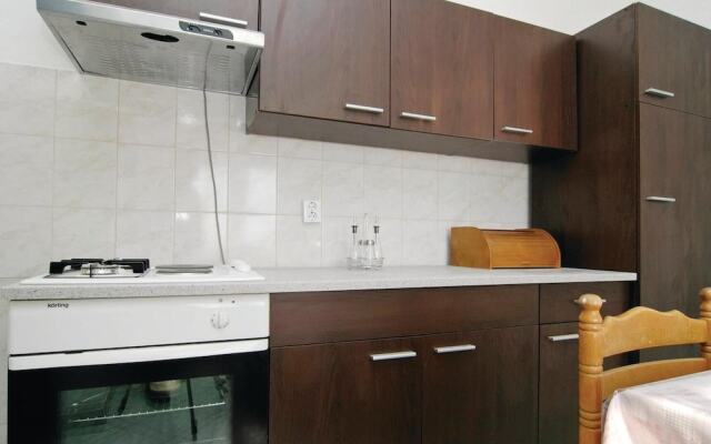 Amazing Apartment in Vrsi With 2 Bedrooms
