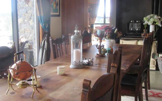 Redwood Valley B & B