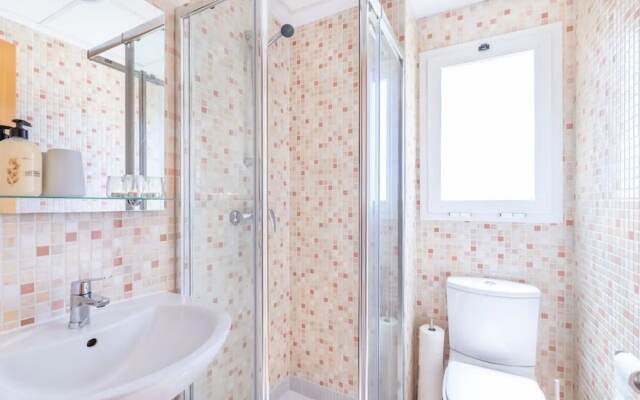 Penthouse With Terrace and sea Views