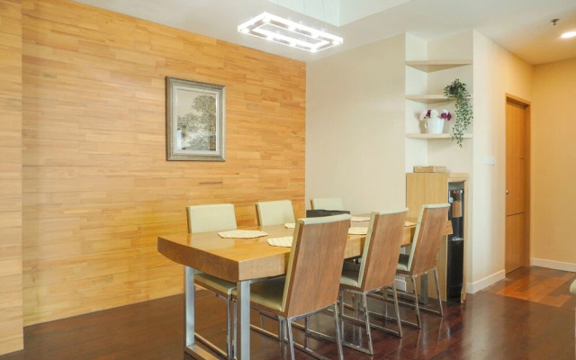 Spacious And Nice 3Br At Essence Dharmawangsa Apartment