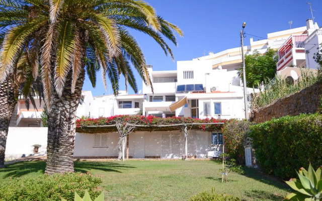 The Fantastic Beach House of Luz