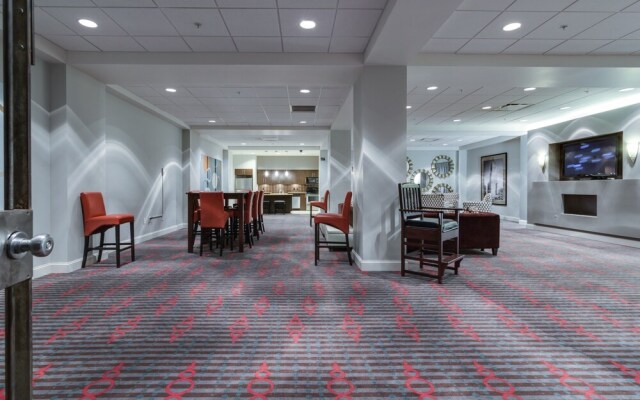 Global Luxury Suites Downtown Memphis