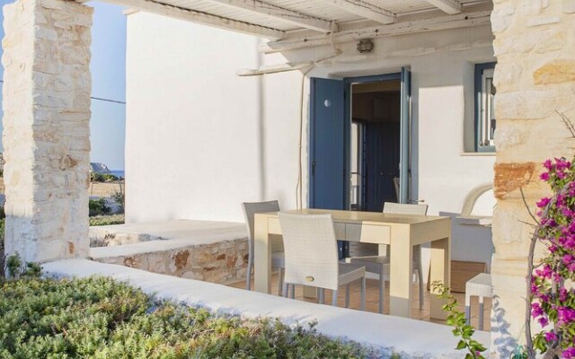 Relax by Mikri Santa Maria Beach - 2 Bedroom House