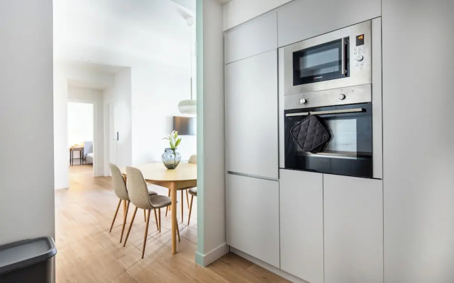 Nostalgia 1-Bedroom Apartment in Athens