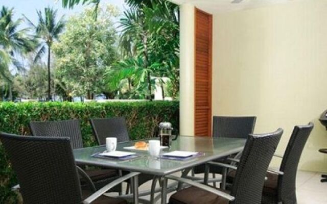 Cairns Beach Holiday Apartment