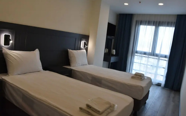 Shishly Palace Hotel