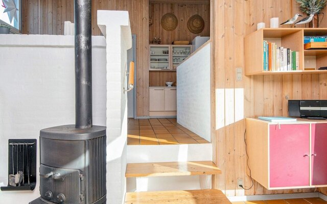 6 Person Holiday Home in Hemmet