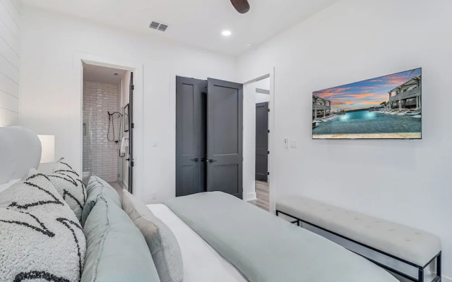 Sandy Cheeks 409 COA