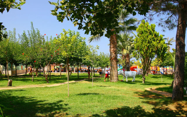 Eri Beach Hotel