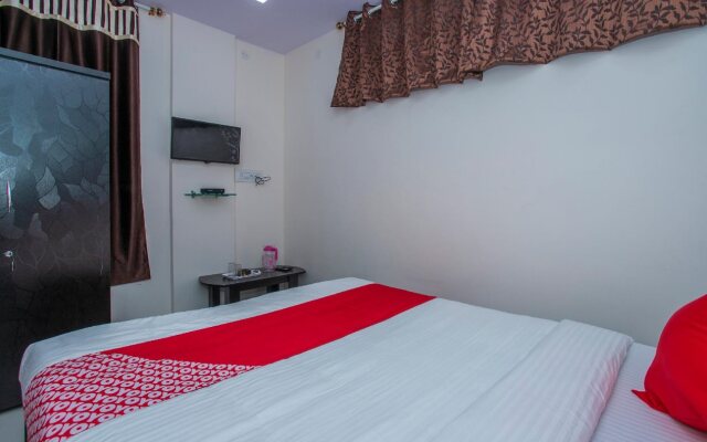 Hotel Golden Arch By OYO Rooms