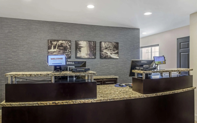LeConte Hotel & Convention Center, Ascend Hotel Collection