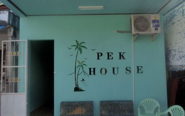 Pek House