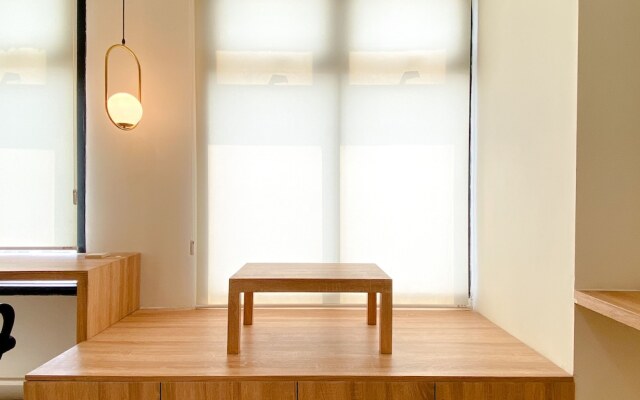 Simply Look Studio Room Pollux Chadstone Apartment