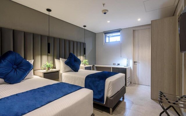 4 Sur Hotel