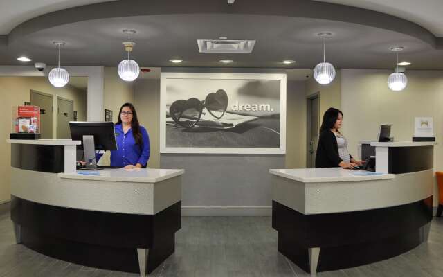 Hampton Inn Stafford/Quantico & Conference Center