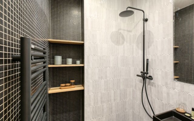 Splendid Haussmann Flat