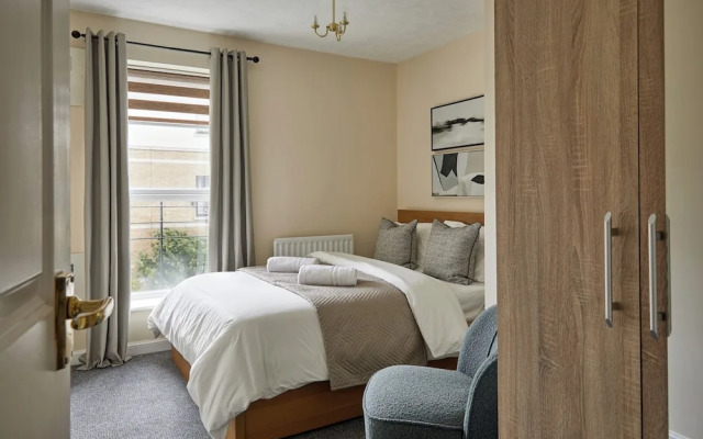 Apartment - Sleeps 6 - Riverside - City Centre