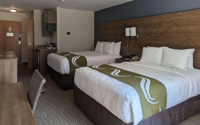 Quality Inn & Suites Northampton - Amherst