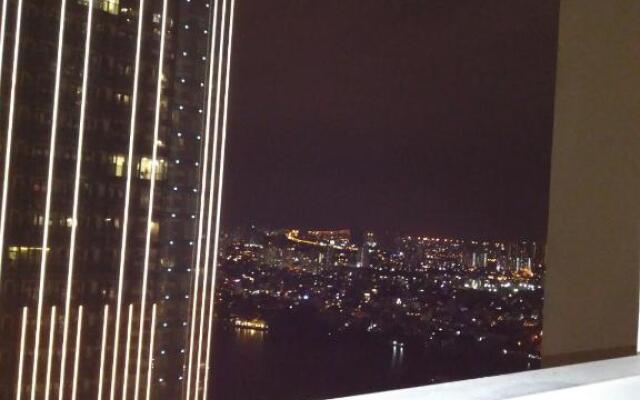 Lux Apartment- Vinhomes Central Park