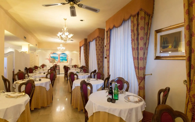Hotel Serenella