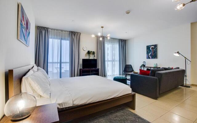 Modern brand new Murjan studio JBR