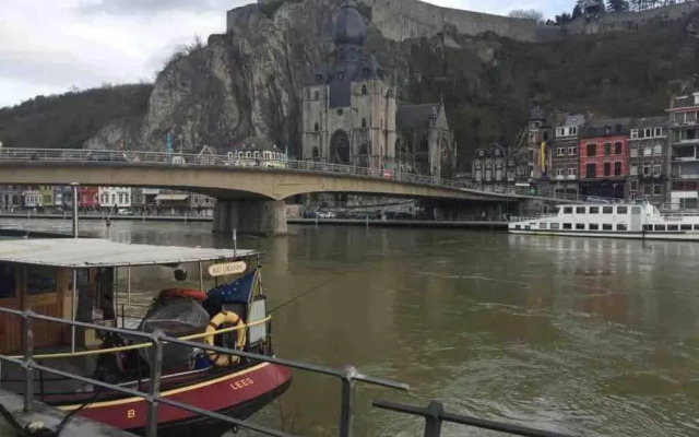 Cosy appartement ,Dinant, Abbaye de Maredsous