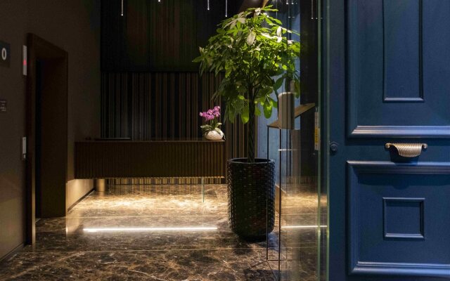 U-Visionary Roma Hotel