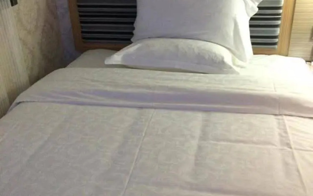 Yake Hotel