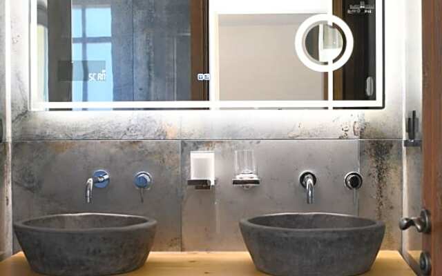 IONISO Boutique Hotel