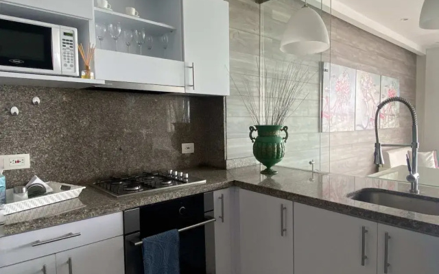 w Amazing 3BR w Ocean View in Marbella