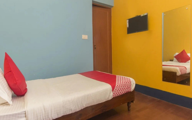 Comfort Zone By OYO Rooms