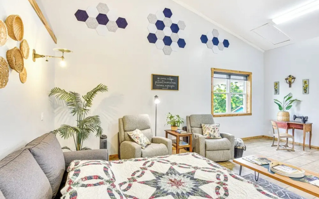 Bright Shipshewana Gem w/ Shuffleboard Table!