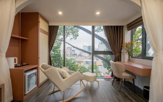 Sazi Hotel - Bui Thi Xuan