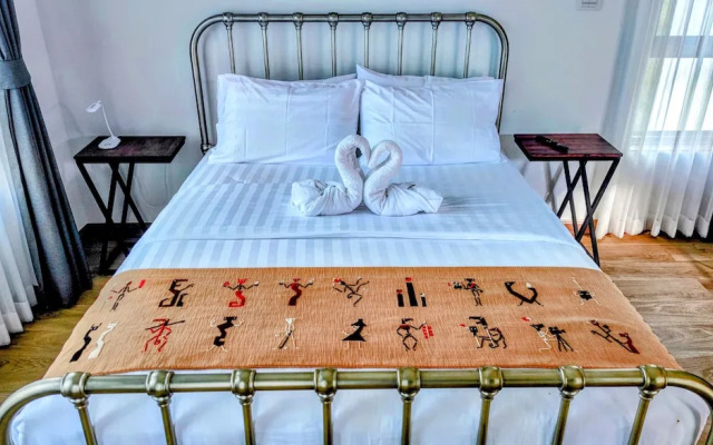 Isan Golf & Adventure Hotel