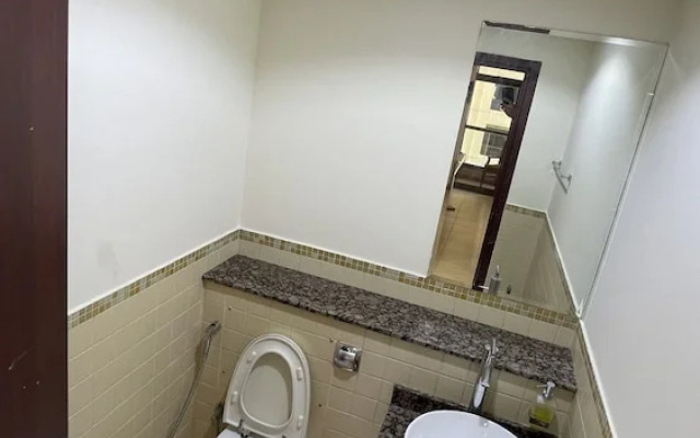 Business Backpackers JBR Hostel