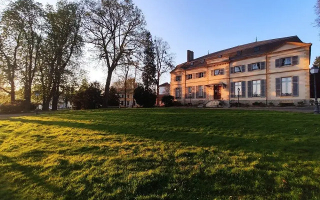 La Maison Verneuil