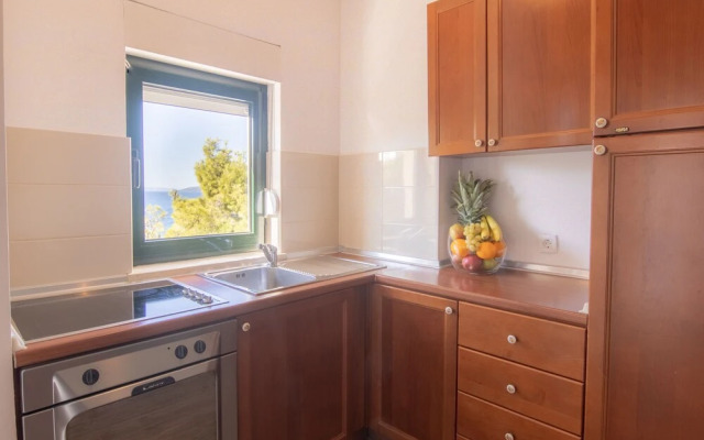 Makarska Beach Apartments Lucija