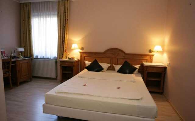 Stargaze Home Hotel