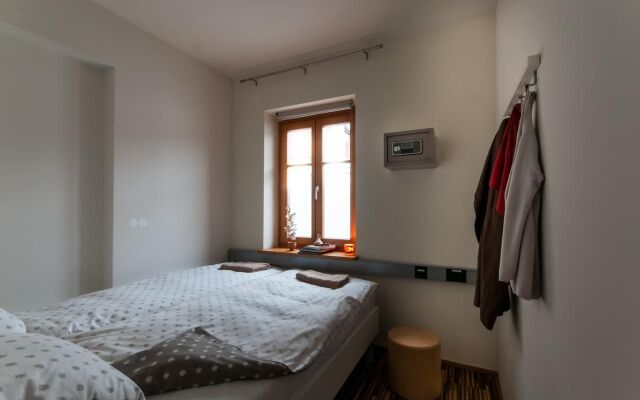 Cube Central Rooms For 2