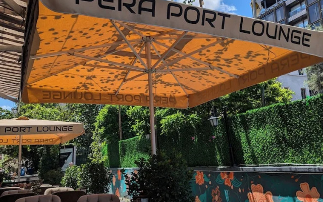 Pera Port Lounge Hotel