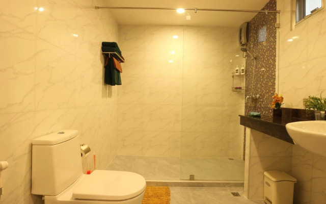 Serena Sathorn Suites