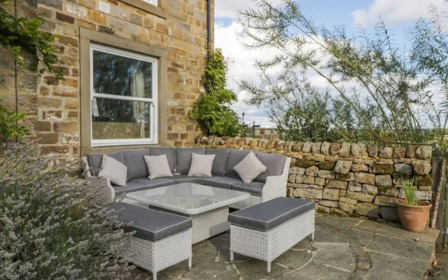 Meagill Farmhouse, hot Tub, bbq hut