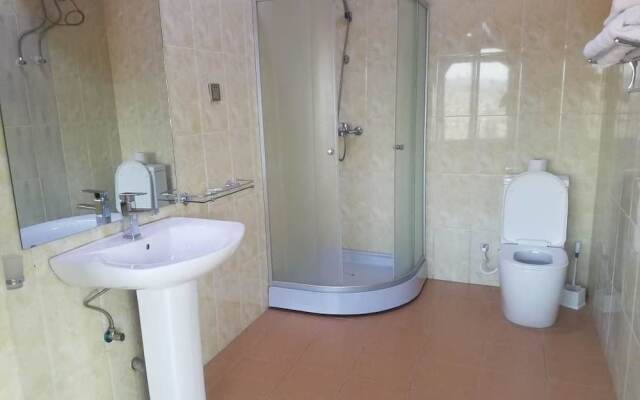 Kingsmen Suites