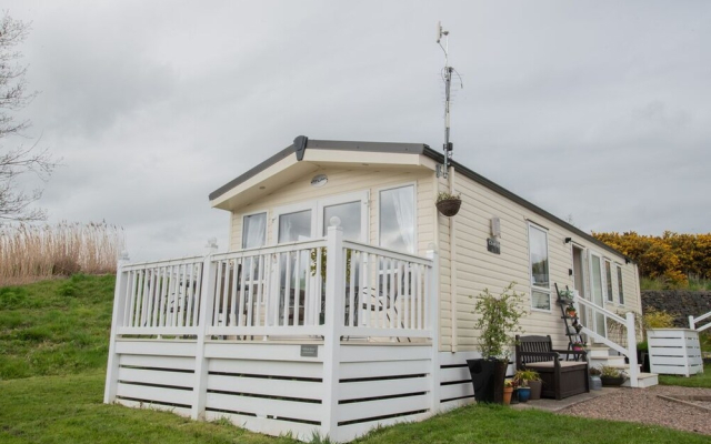 Impeccable 2-bed Caravan in Morpeth - Willow Burn