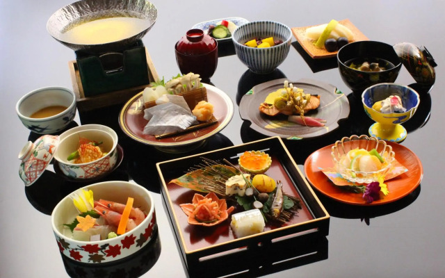 Tsukihitei Ryokan