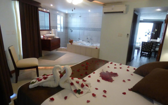 Paradise Beach Hotel & Resort