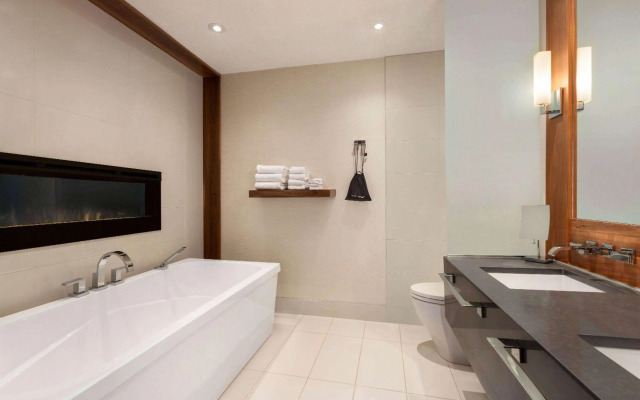 Atlantic Host Hotel, Trademark Collection by Wyndham